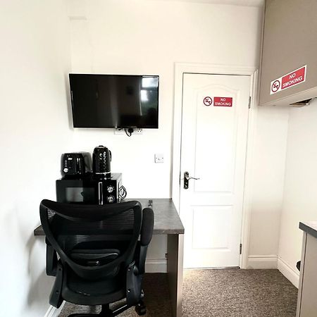 Unique Modern, Private Apartment,15 Mins To Central London Hendon Eksteriør billede
